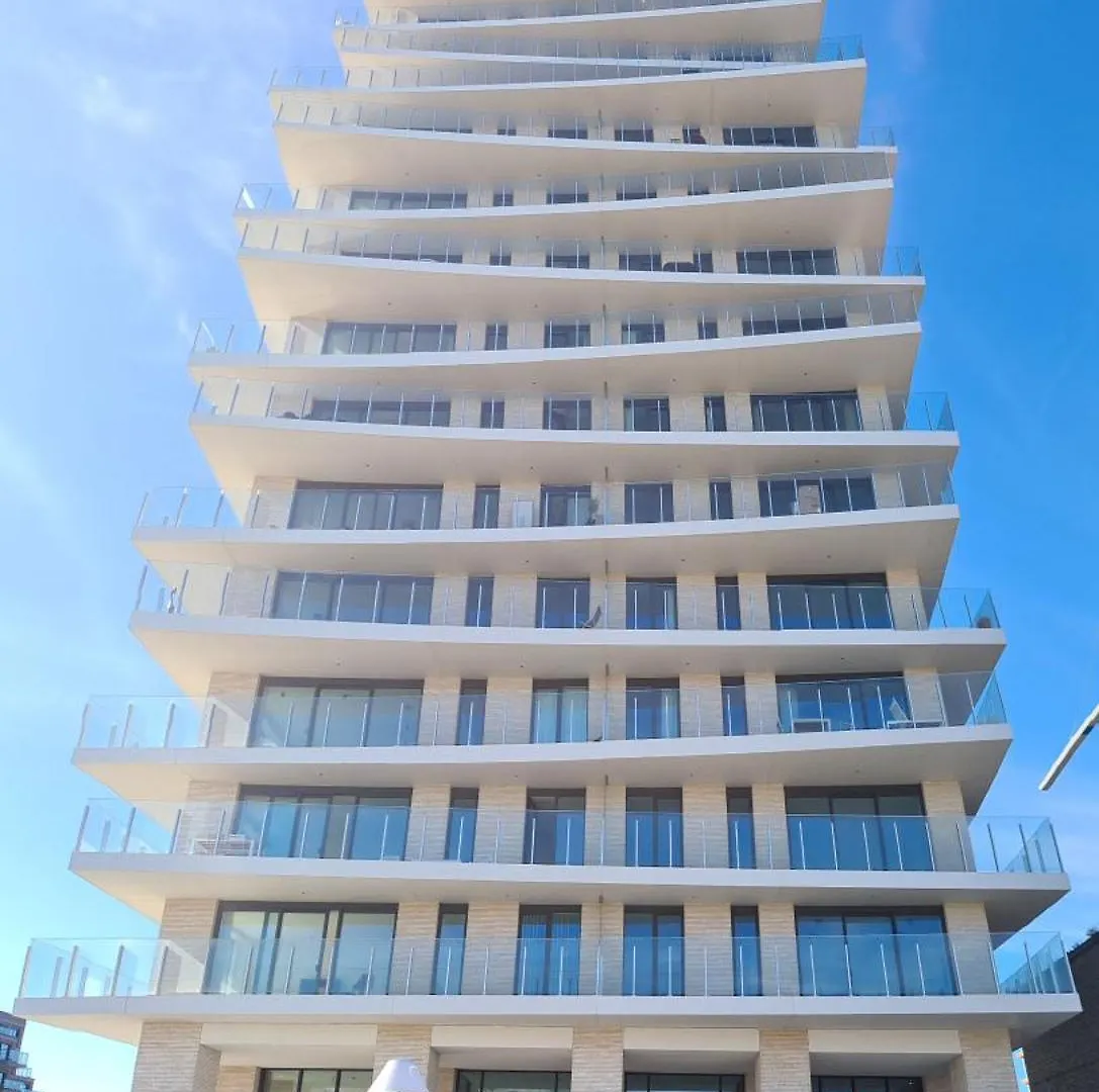 Central Park Tower Sea View Residence With Pool And Gym Ostend